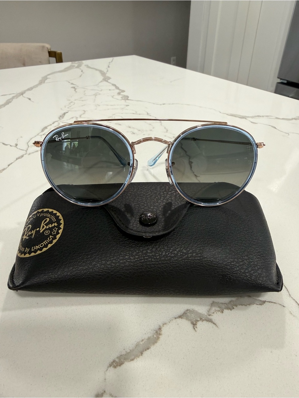 Ray-Ban Round Sunglasses in Blue and Gold